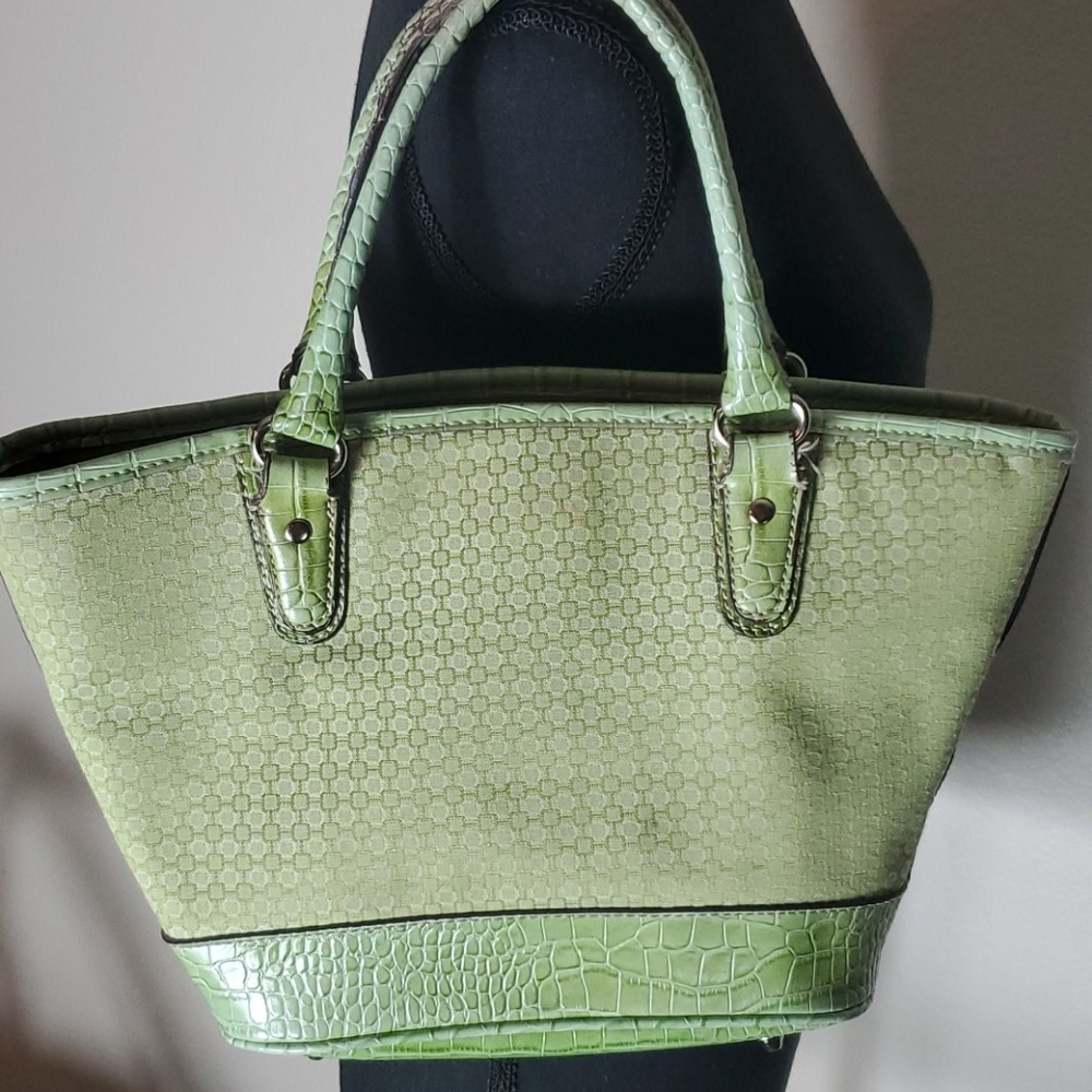 Nine west